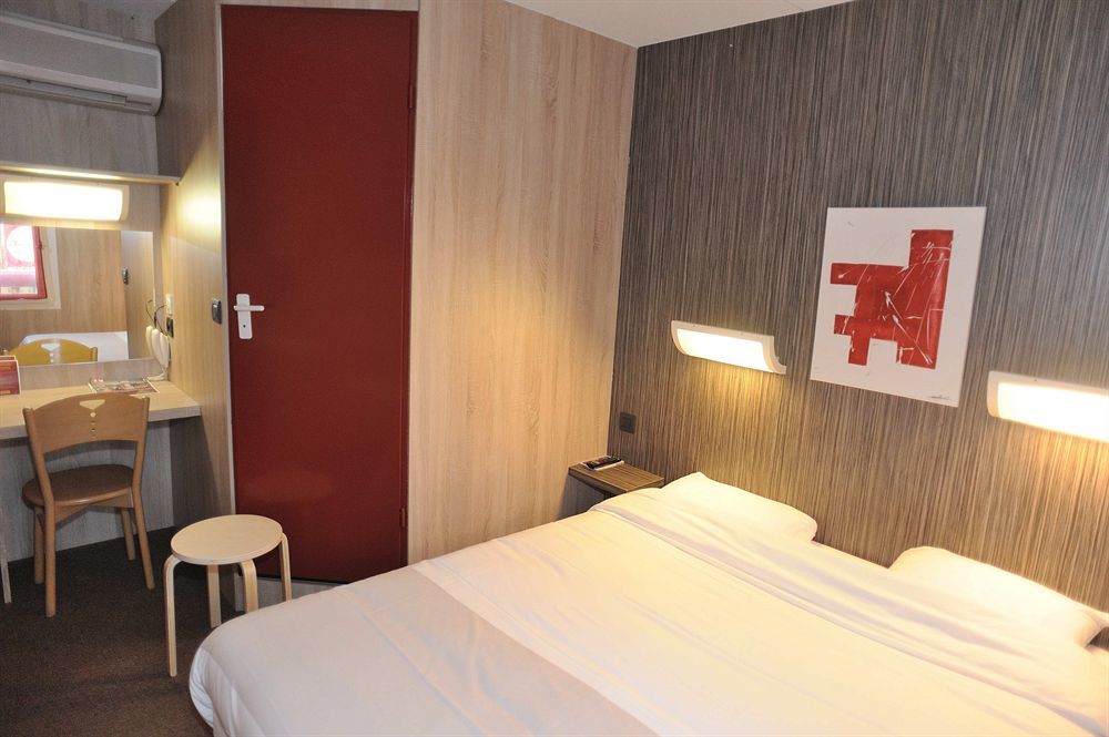 Hotel 4 Saisons Onet-le-Chateau Luaran gambar