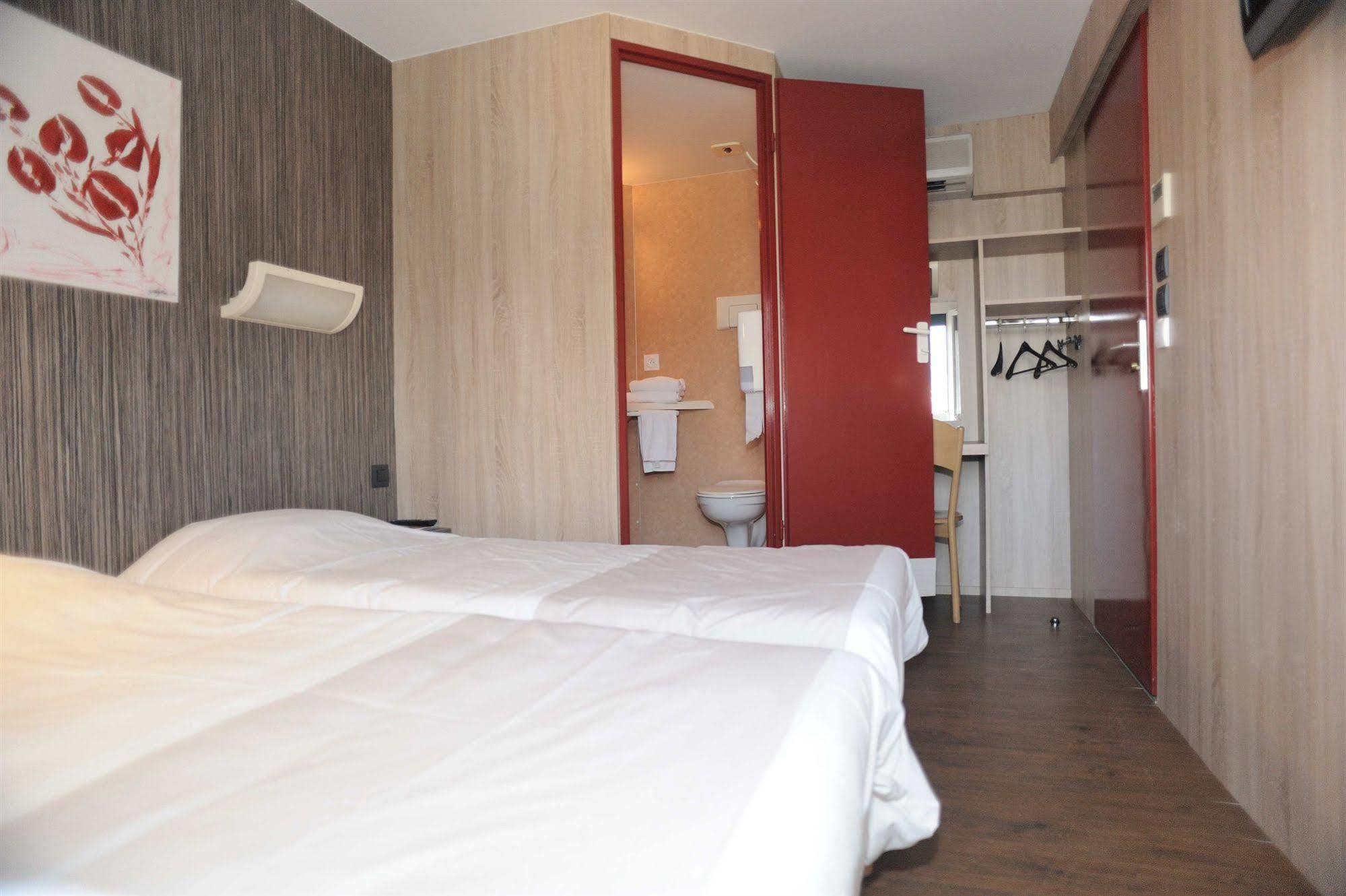 Hotel 4 Saisons Onet-le-Chateau Luaran gambar
